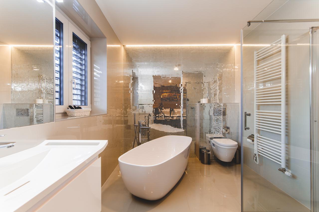 Silesia Residence オストラヴァ エクステリア 写真 Bathroom