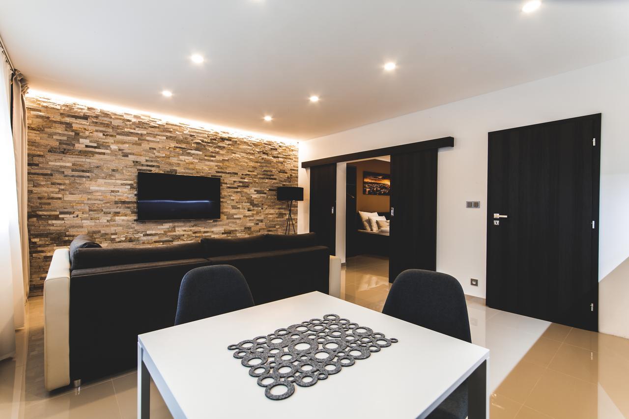 Silesia Residence オストラヴァ エクステリア 写真
