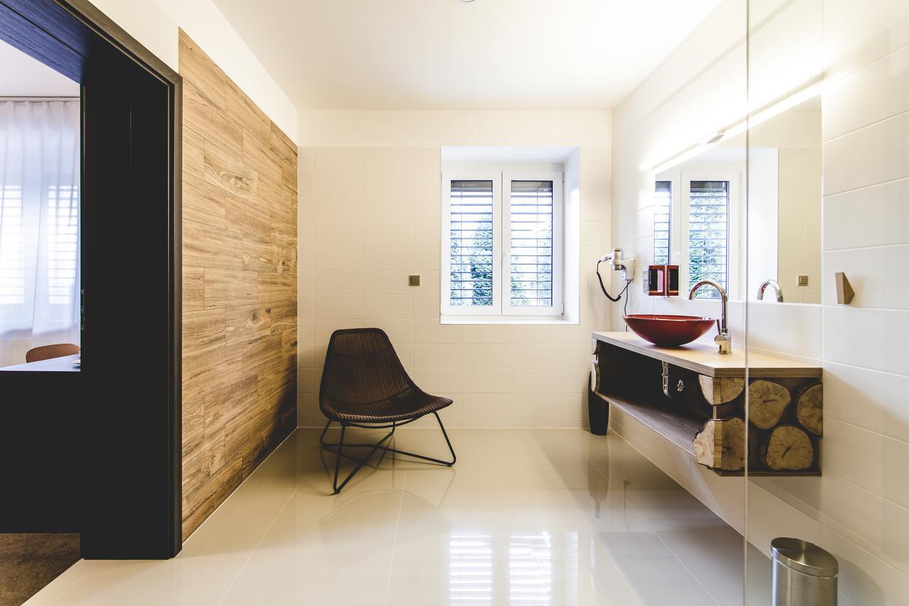 Silesia Residence オストラヴァ エクステリア 写真 Bathroom